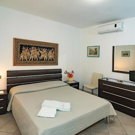 Le Dune 3* San Teodoro (Sardinia)